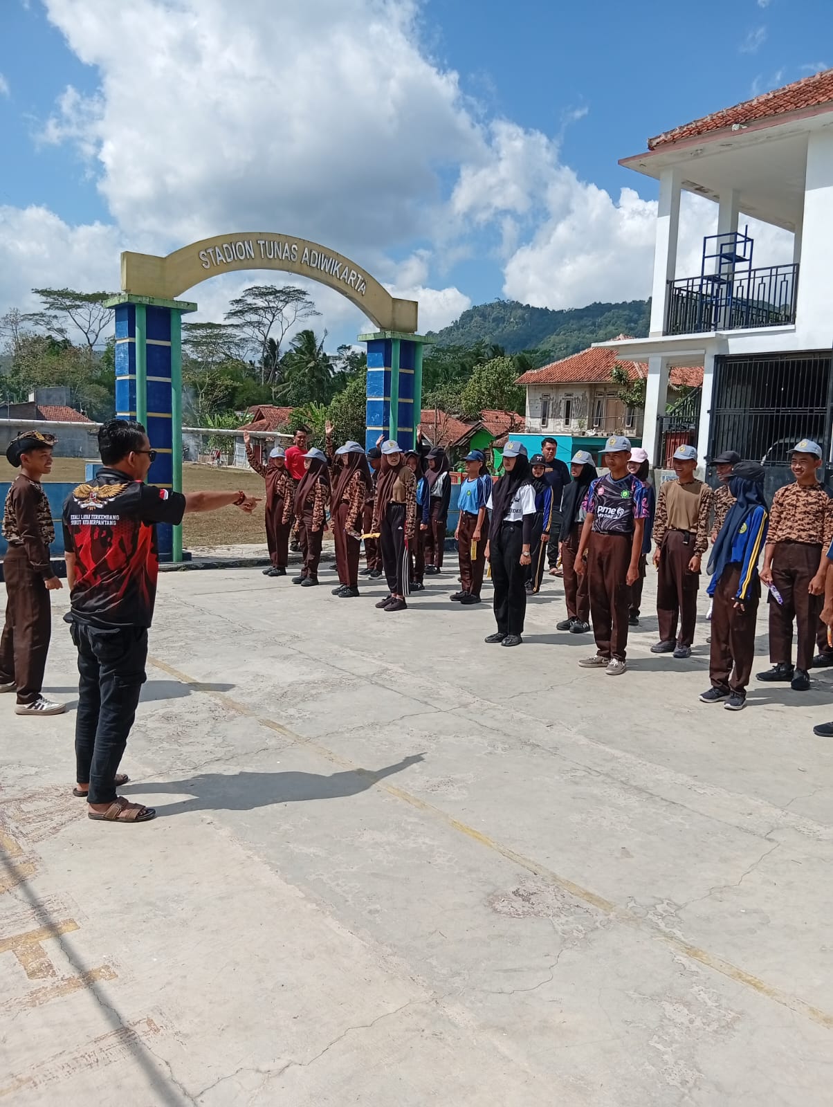 Latihan Paskibra Desa Tangkolo Dimulai, Bentuk Generasi Muda yang Disiplin dan Berjiwa Nasionalis