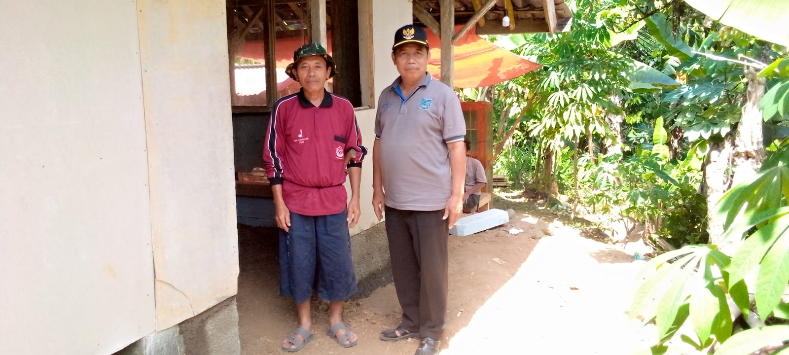 Warga Dusun Bangunsari Bergotong Ro…