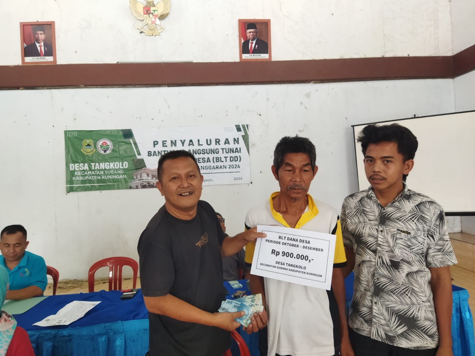 Penyaluran BLT DD Tahap Akhir  Desa…